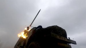 Бойцы ракетных войск и артиллерии встречают профессиональный праздник на боевом посту