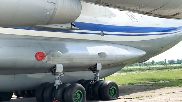 МУЗЕЙ АВИАЦИИ. САМОЛЕТЫ Военные, грузовые и пассажирские, вертолеты. Сидим у штурвала самолета смотреть онлайн