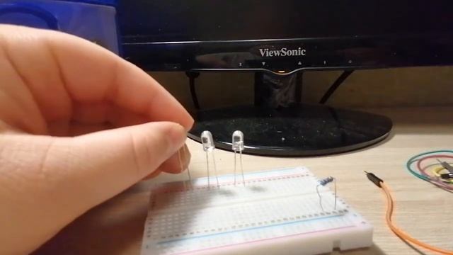 СВЕТОДИОДНАЯ ЦЕПОЧКА СВОИМИ РУКАМИ. смотреть онлайн