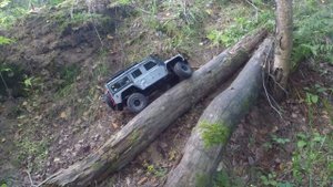 Нечестный тест. Подготовленный axial scx10 против Traxxas TRX-4 сток
