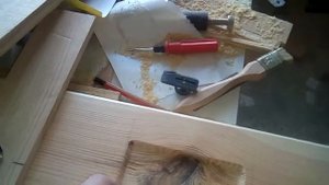 Заделка сучков в древесине.  Embedding knots in wood
