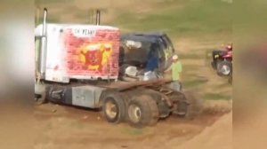 Прыжки с трамплина на грузовиках | jumping on trucks | САМЫЙ ДЛИННЫЙ ПРЫЖОК НА АВТО