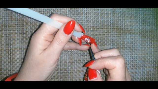 Как нарисовать 3 снежинки на ногтях гель - лаком? смотреть онлайн