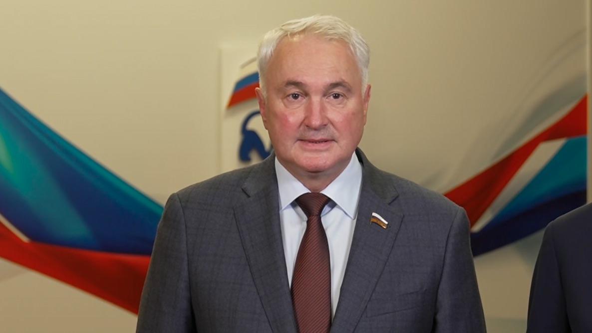 АНДРЕЙ КАРТАПОЛОВ: РОССИЯ ВСЕГДА УМЕЛА СПРАВЛЯТЬСЯ С ВНЕШНИМИ И ВНУТРЕННИМИ ВРАГАМИ