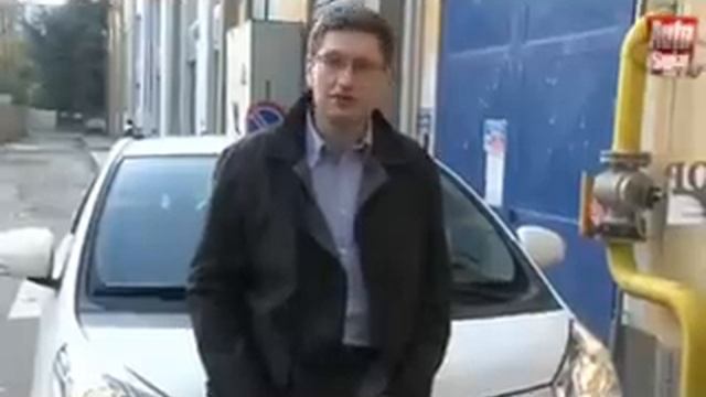 Toyota IQ konkurent Smarta prosto z Japonii смотреть онлайн