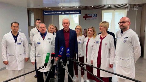 Сергей Собянин открыл после реконструкции приемное отделение 24-й городской больницы