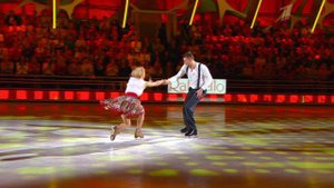 Албена Денкова и Пeтр Кислов. "Cuentame Que Te Pas...peak Up Mambo)". Фрагмент выпуска от 17.11.2013