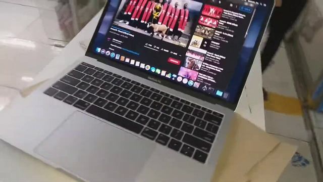 Apple Macbook Pro 2016, Intel Core i5, 8gb ram 256gb ssd ?Quick Sale? in Kenya смотреть онлайн