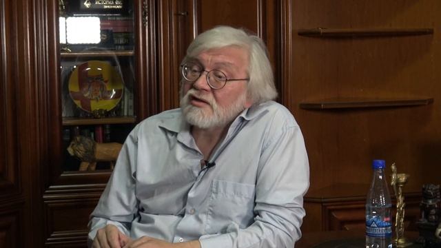 Может ли Искусственный Интеллект сравняться с мозгом? / Программист Владимир Губайловский смотреть онлайн