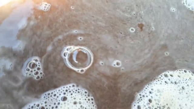 ВЫПЕКАЕМ БАТОНЫ НА КИСЛОМ МОЛОКЕ смотреть онлайн