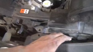 Mazda CX-7. Снятие-установка переднего бампера.