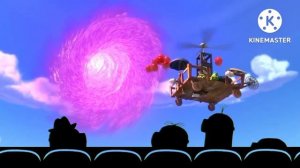 Brian The Minion Reacts To Angry Birds 4D Experience Ride with Minions