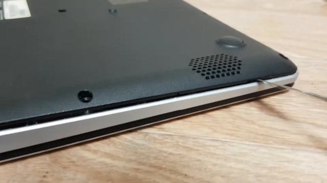 How to replace HDD to SSD. Acer V3 112P смотреть онлайн