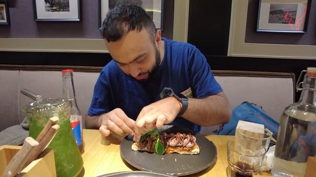 ВКУСНЫЙ СТЕЙК за 300 рублей В ЦЕНТРЕ Москвы | Обзор the Бык | Мясной ресторан зе Бык на Страстном