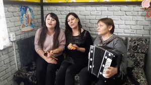 Крутится,вертится шар голубой//Песня под гармонь