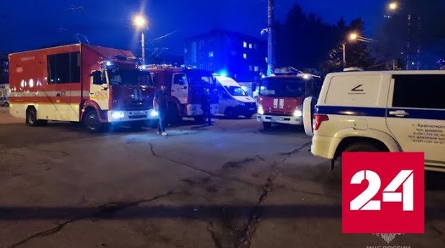 Спасатели показали кадры с места тушения крупного пожара в Красноярске - Россия 24 