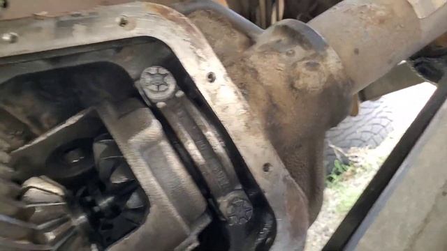 Ford expedition 2001 5.4 cómo cambiar sellos o reten del diferencial y las coronas смотреть онлайн