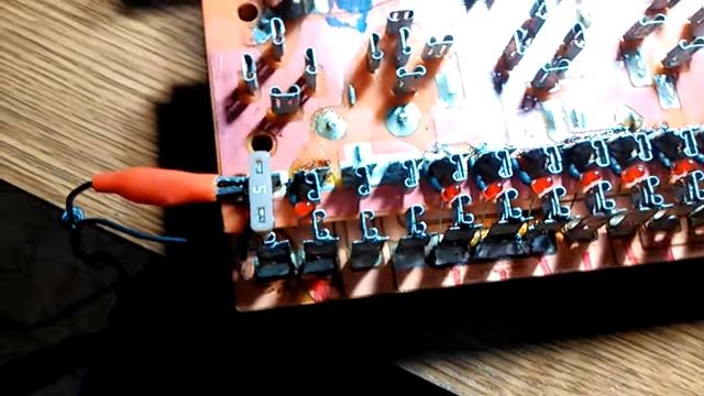 Блок предохранителей 2107 с индикацией . смотреть онлайн