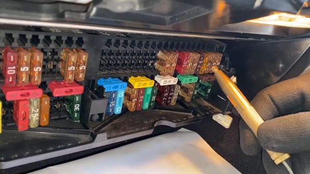 Как проверить предохранители #предохранитель #проверитьпредохранитель #какпроверитьпредохранитель смотреть онлайн