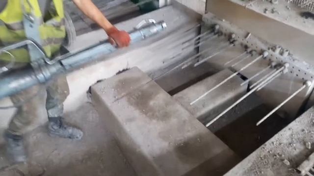 Домкрат PAUL для натяжения арматурных стальных канатов. смотреть онлайн