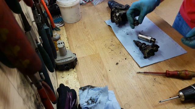 How to disassemble and find problem in GBH 3-28 DFR rotary hammer drill broken hammer смотреть онлайн