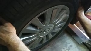 Гул подшипника передней ступицы на автомобиле Рено Логан