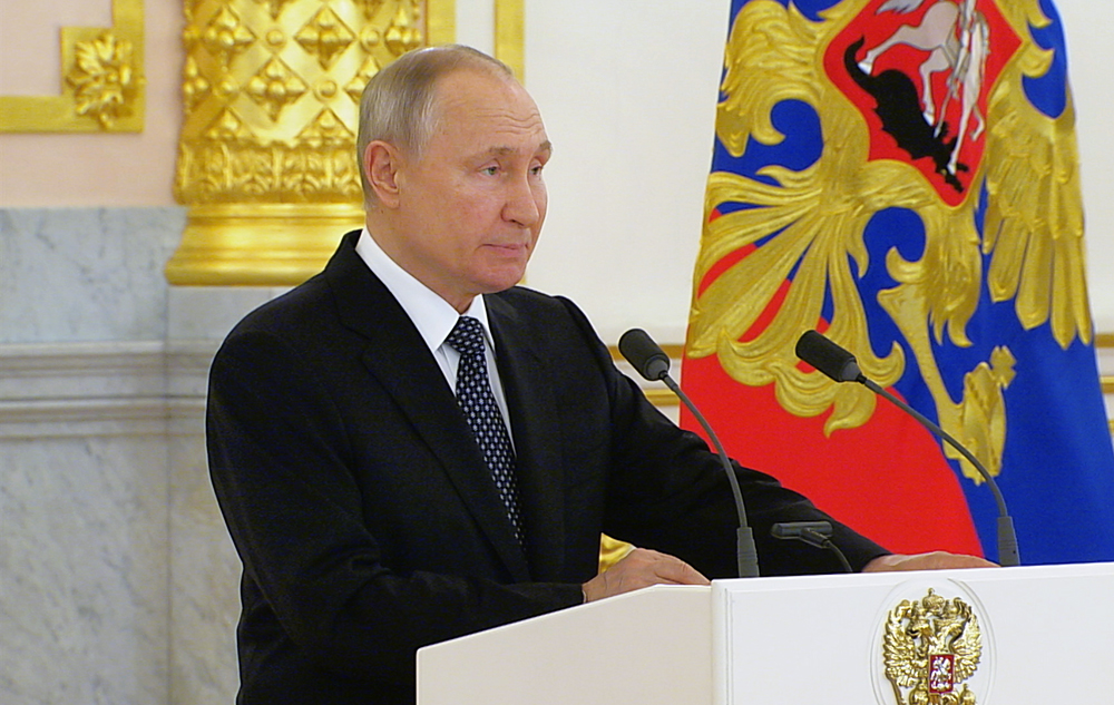 Путин: ситуация в мире непростая, но Россия не собирается изолироваться / События на ТВЦ