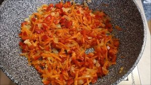 Мясные ёжики на ужин. Рис с фаршем на сковороде с подливой. ХОЧЕТСЯ ГОТОВИТЬ СНОВА И СНОВА