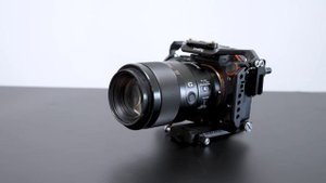 Why I picked the Sony 90mm F2.8 over the 85mm F1.8 | Lens Comparison (Product Review)
