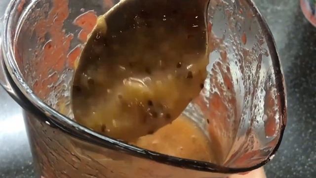 Пастила из замороженных ягод. 4 вкуса - смородина, клубника, крыжовник и вишня. Это ОЧЕНЬ ВКУСНО.