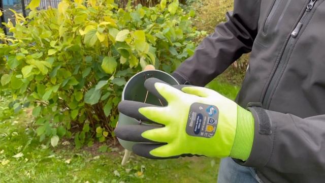 Эта самоделка нужна всем дачникам! Плодосборник своими руками. DIY смотреть онлайн