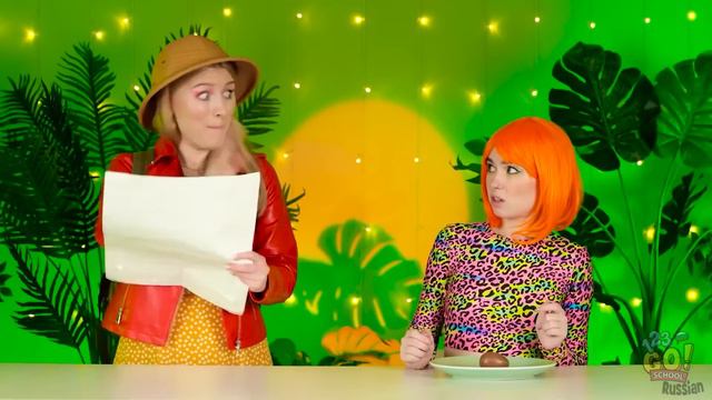 ОГРОМНАЯ против МИНИАТЮРНОЙ ЕДЫ || Едим еду одного цвета в течение 24 часов от 123 GO! SCHOOL смотреть онлайн