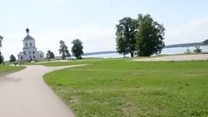 Где побывать на Селигере Нило-Столобенская пустынь Что купить и чем угощают в монастыре Вокруг Свет