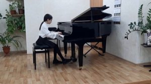 Сианосян Манушак  С. Майкапар 2 часть из Маленькой сюиты;                С. Слонимский Вальс