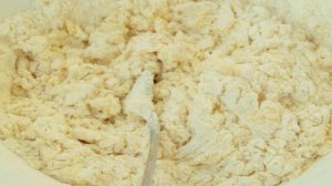 Пирог из слив и абрикос на кефире