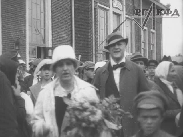 Федор Шаляпин во время концерта в Орехово-Зуево, 1918 г. (немая кинохроника, РГАКФД)
