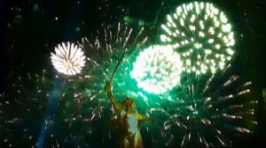 Праздничный салют на Мамаевом кургане