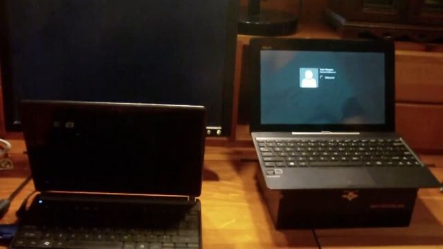 Comparing the Transformer Book T100 to a Netbook- How Far Mobile Tech Has Come смотреть онлайн