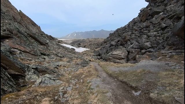 Эльбрус. В поисках каменных грибов. Второй день один в горах смотреть онлайн