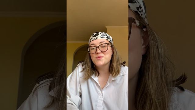 Елена Анастасия Нойхаузен - преподаватель немецкого в школе OKAYDEUTSCH