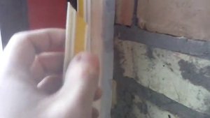 примыкание штукатурки к раме через специальный уголок