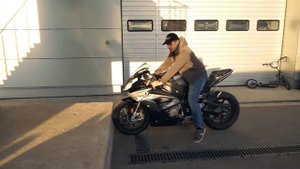 Спортбайк, задавший планку  BMW S1000RR 2017 Тест драйв от Jet00CBR