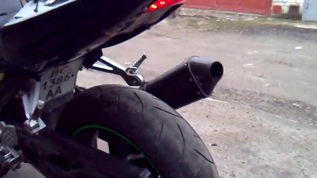 HYOSUNG GT650R YOSHIMURA смотреть онлайн