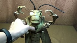 Disney Pixar A Bug's Life Hopper Electronic Talking Room Guard/ Приключения Флика - Кузнечик