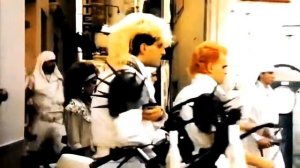 germaine jackson et pia zadora ( when the rain begins  to fall )