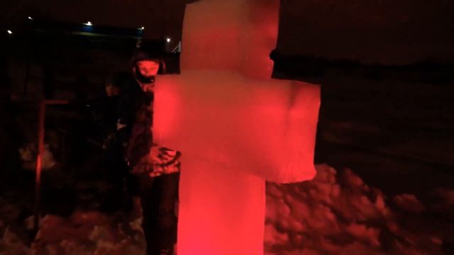 В прорубь на крещение Поехал купаться с детьми в Щелково Доломитовый карьер пятый элемент их проруб смотреть онлайн