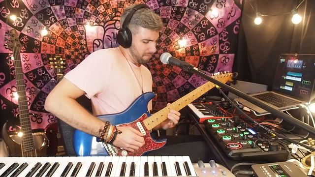 Root Chakra // Boss RC-505 live looping смотреть онлайн