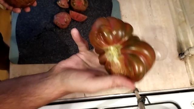 Дегустация + разрез томата Амурский тигр розовый смотреть онлайн