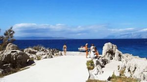 На пляже МАКАРСКА в Хорватии