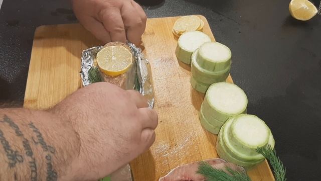 Красная рыба в огуречном рассоле, а гости спрашивали  какими специями я мариновал)))